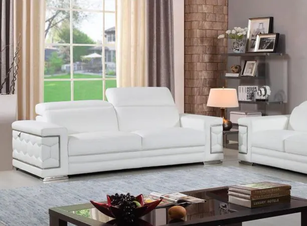 Ev Dekorasyonunda mobilyalarda buz beyazı renkleri kullanımı 